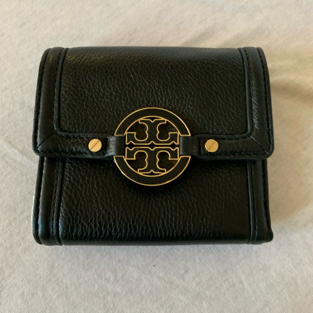 Authentic Tory Burch wallet. Brand new Tri fold leather wallet.